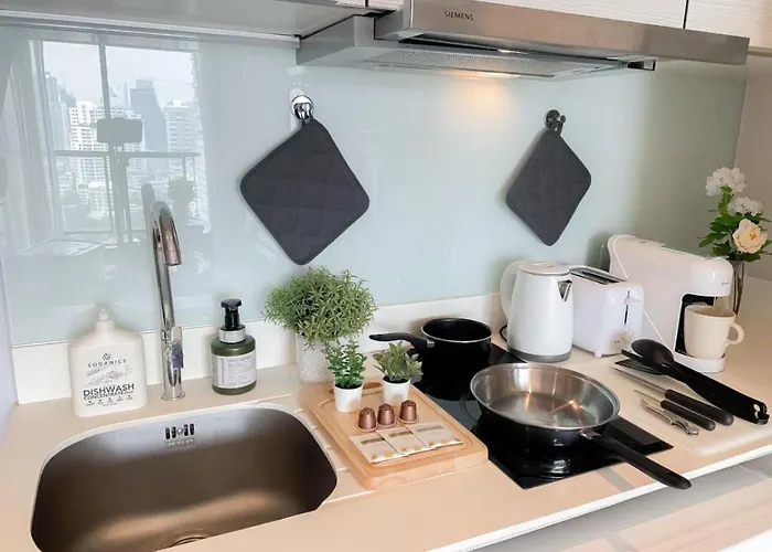 Stylish Modern 1br - Bts Phrom Phong - Ultra Fast Wifi Apartment Bangkok