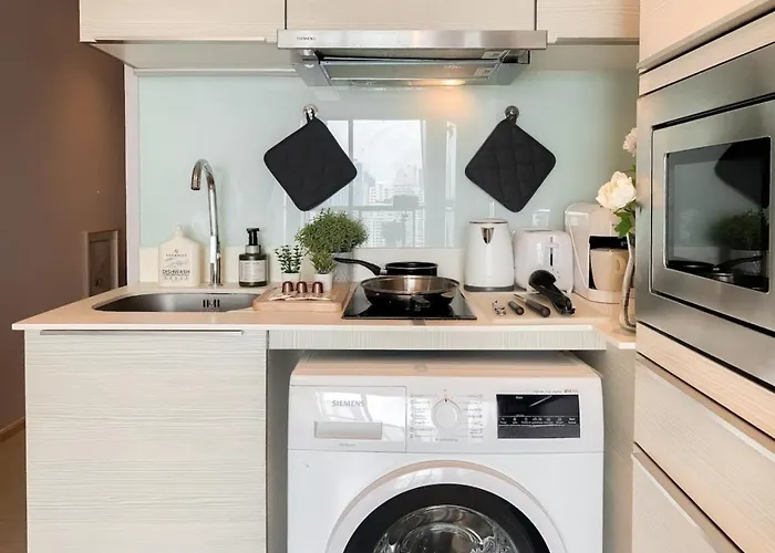 Stylish Modern 1br - Bts Phrom Phong - Ultra Fast Wifi Apartment *